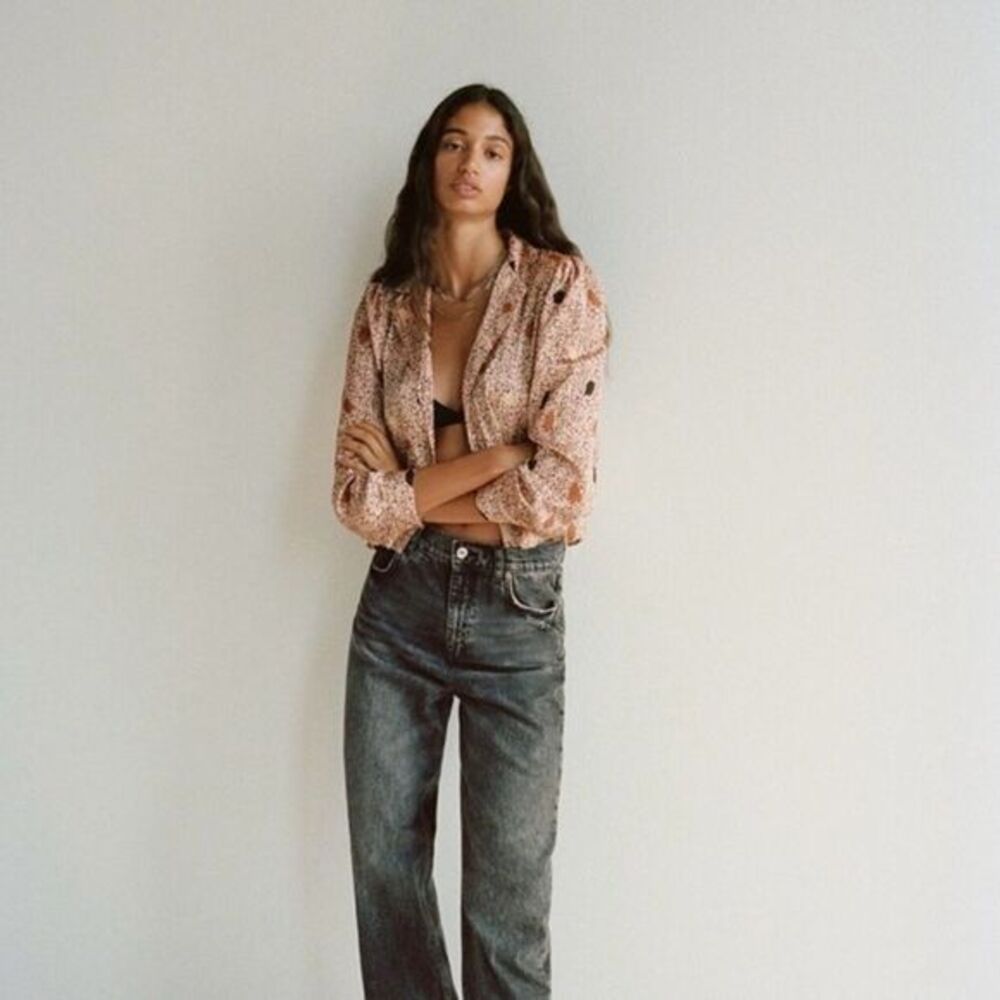 Zara cropped leaves top